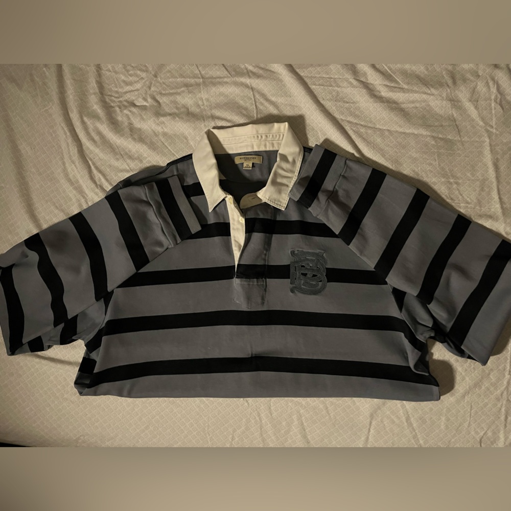 Burberry rugby long sleeve worn once — size XL (great condition)